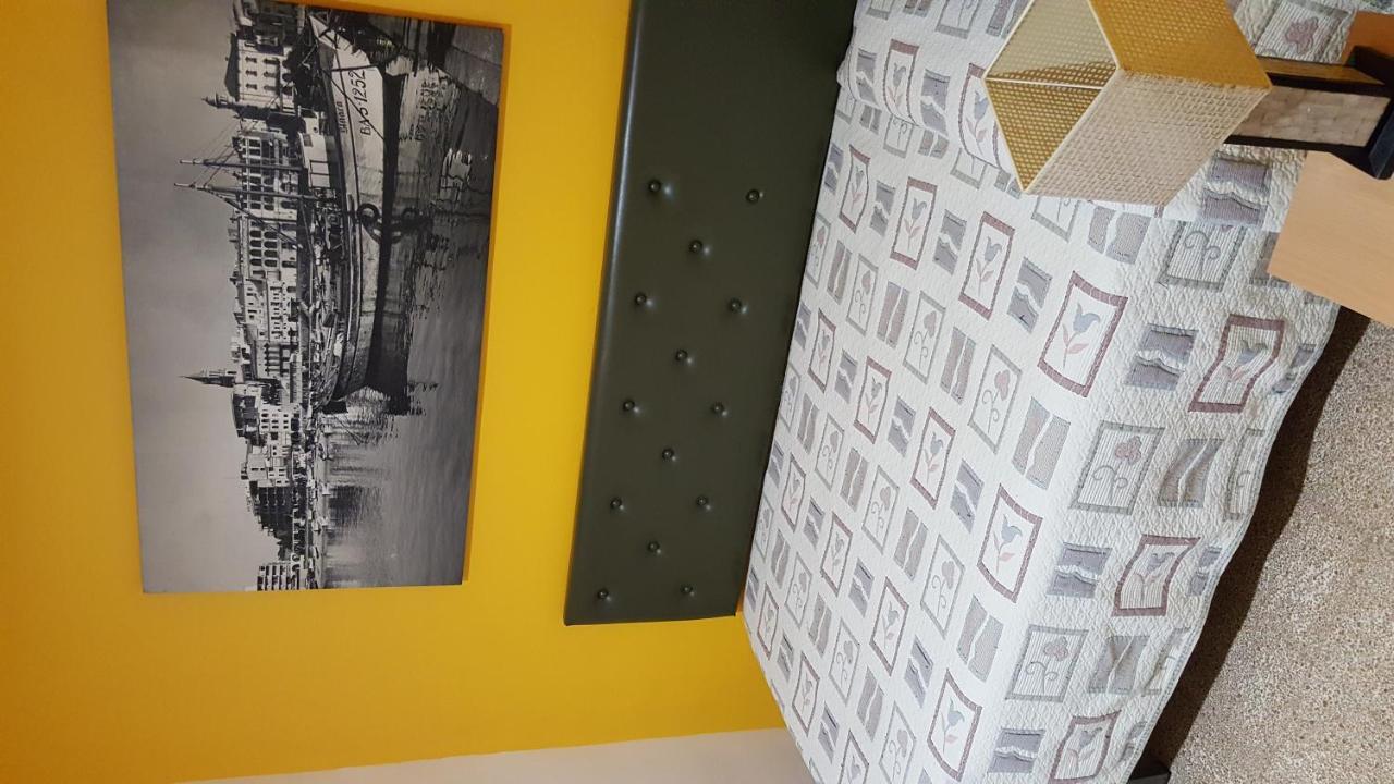 Hostal Residencia Catalina Palamós Εξωτερικό φωτογραφία