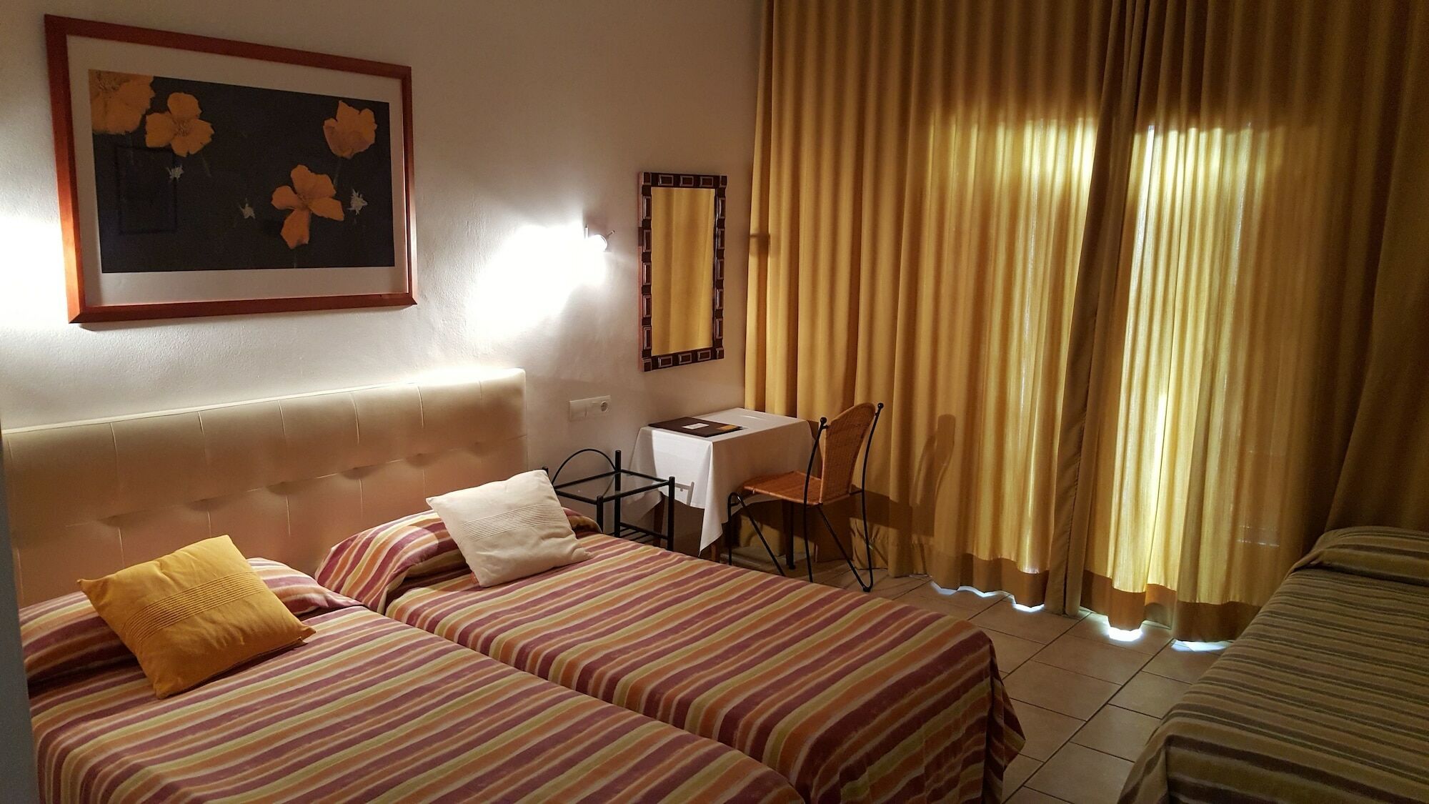 Hostal Residencia Catalina Palamós Εξωτερικό φωτογραφία